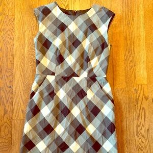 Cute vintage zip up dress